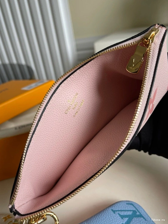 Affordable VUITTON NTRIO LOUIS POUCH 0713